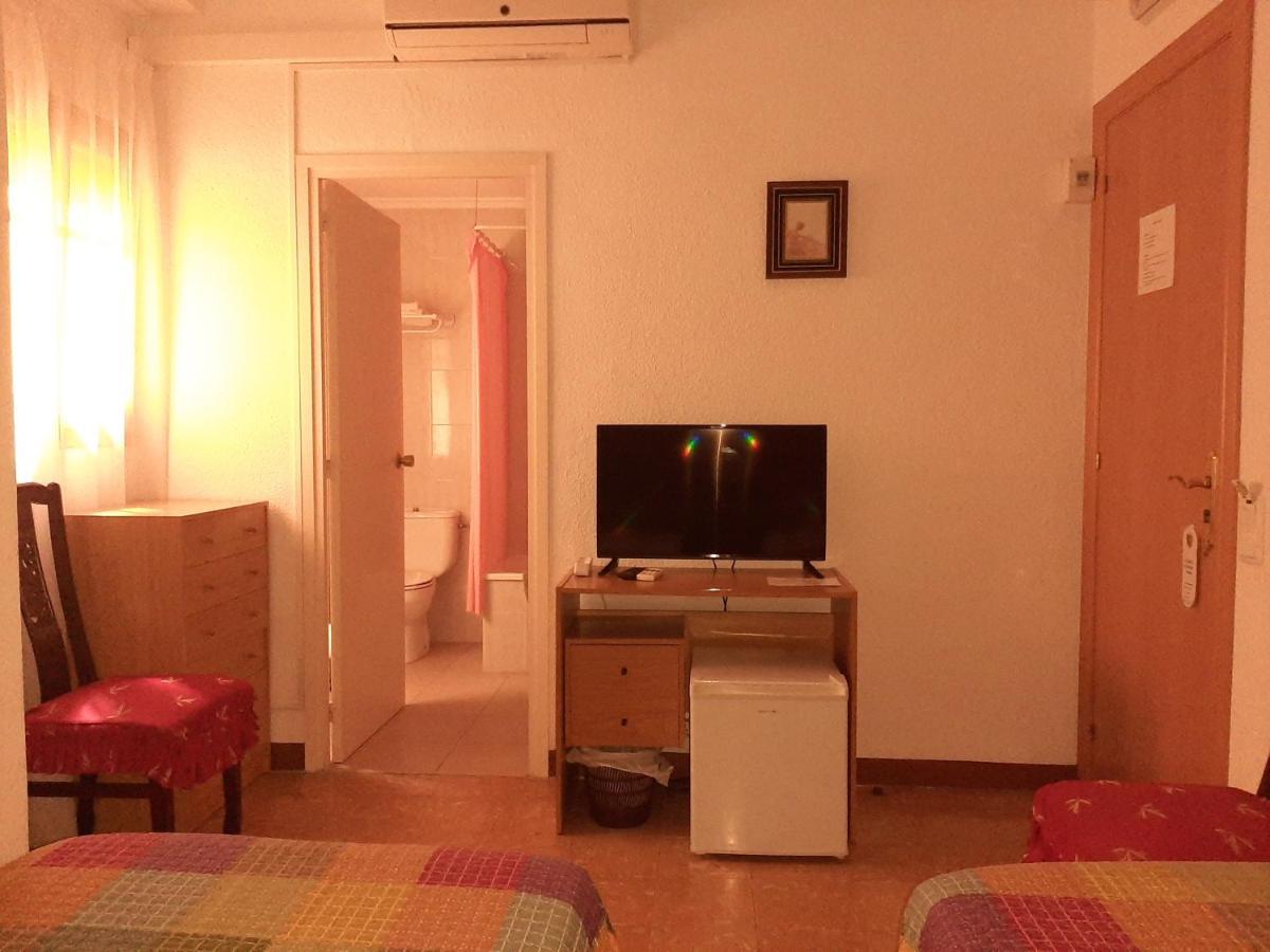 Hostal Platja 캠브릴스 외부 사진