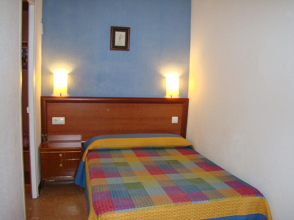 Hostal Platja 캠브릴스 객실 사진