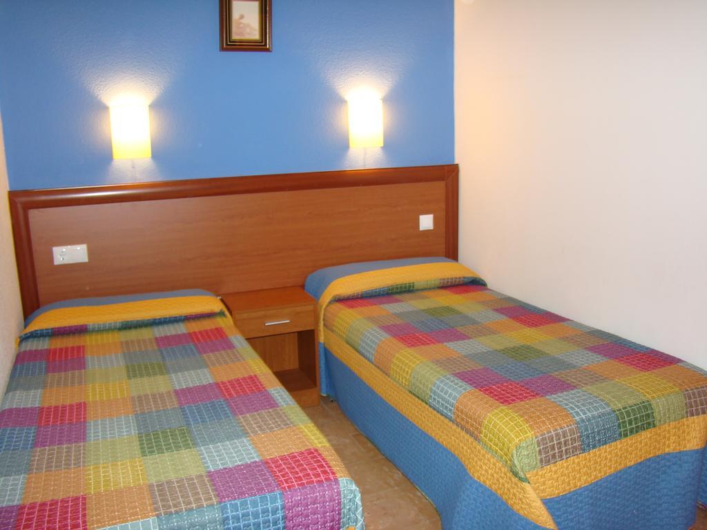 Hostal Platja 캠브릴스 외부 사진