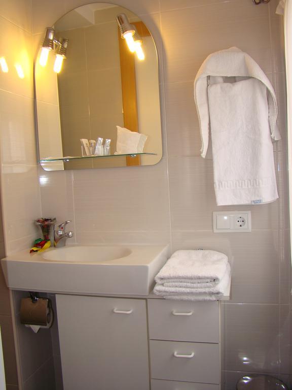 Hostal Platja 캠브릴스 외부 사진