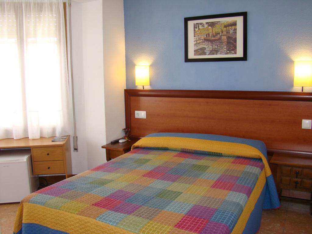 Hostal Platja 캠브릴스 객실 사진