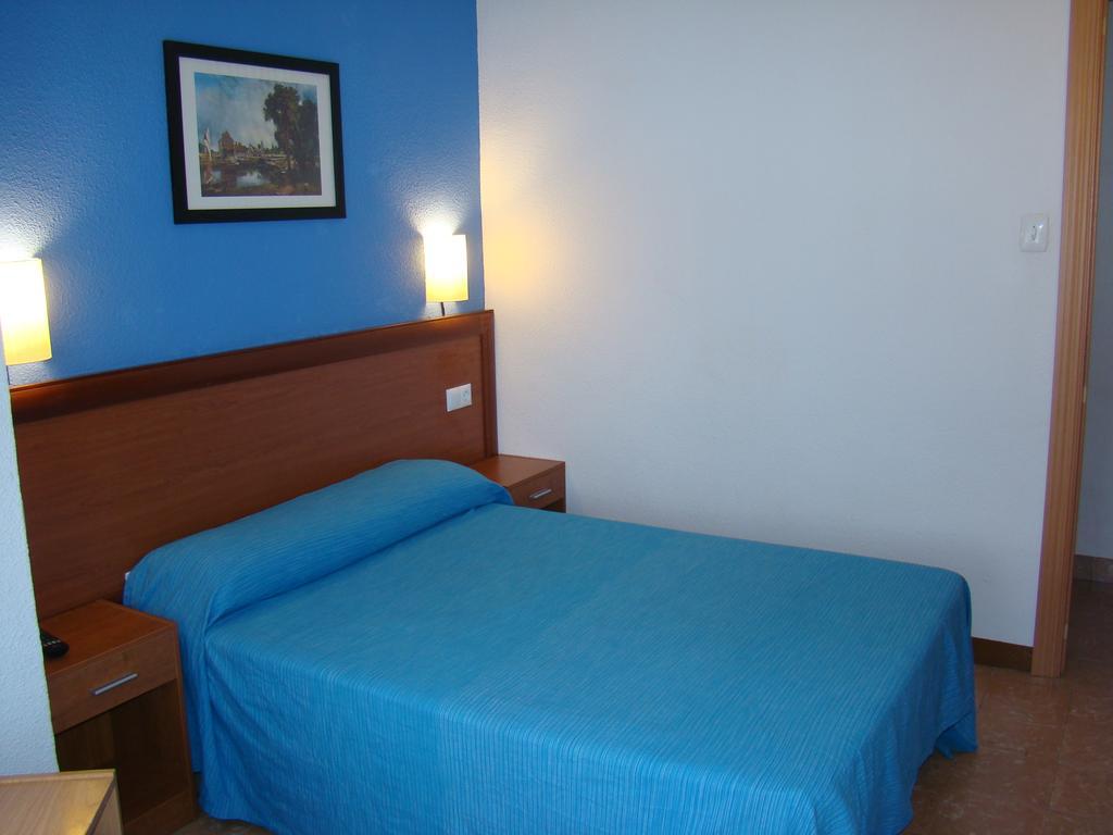 Hostal Platja 캠브릴스 외부 사진