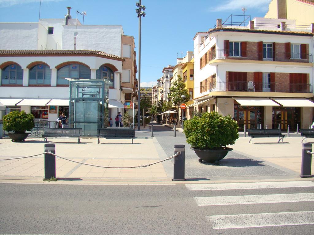 Hostal Platja 캠브릴스 외부 사진