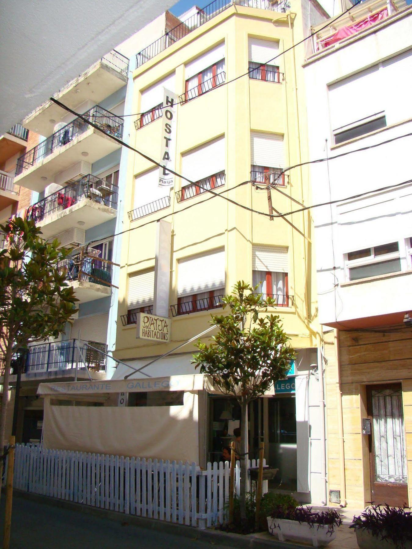 Hostal Platja 캠브릴스 외부 사진