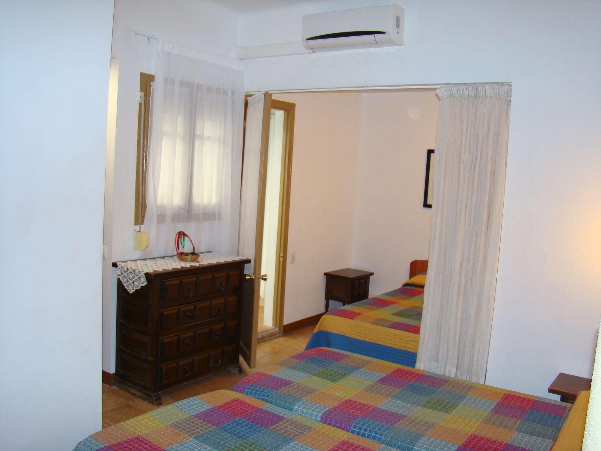Hostal Platja 캠브릴스 외부 사진