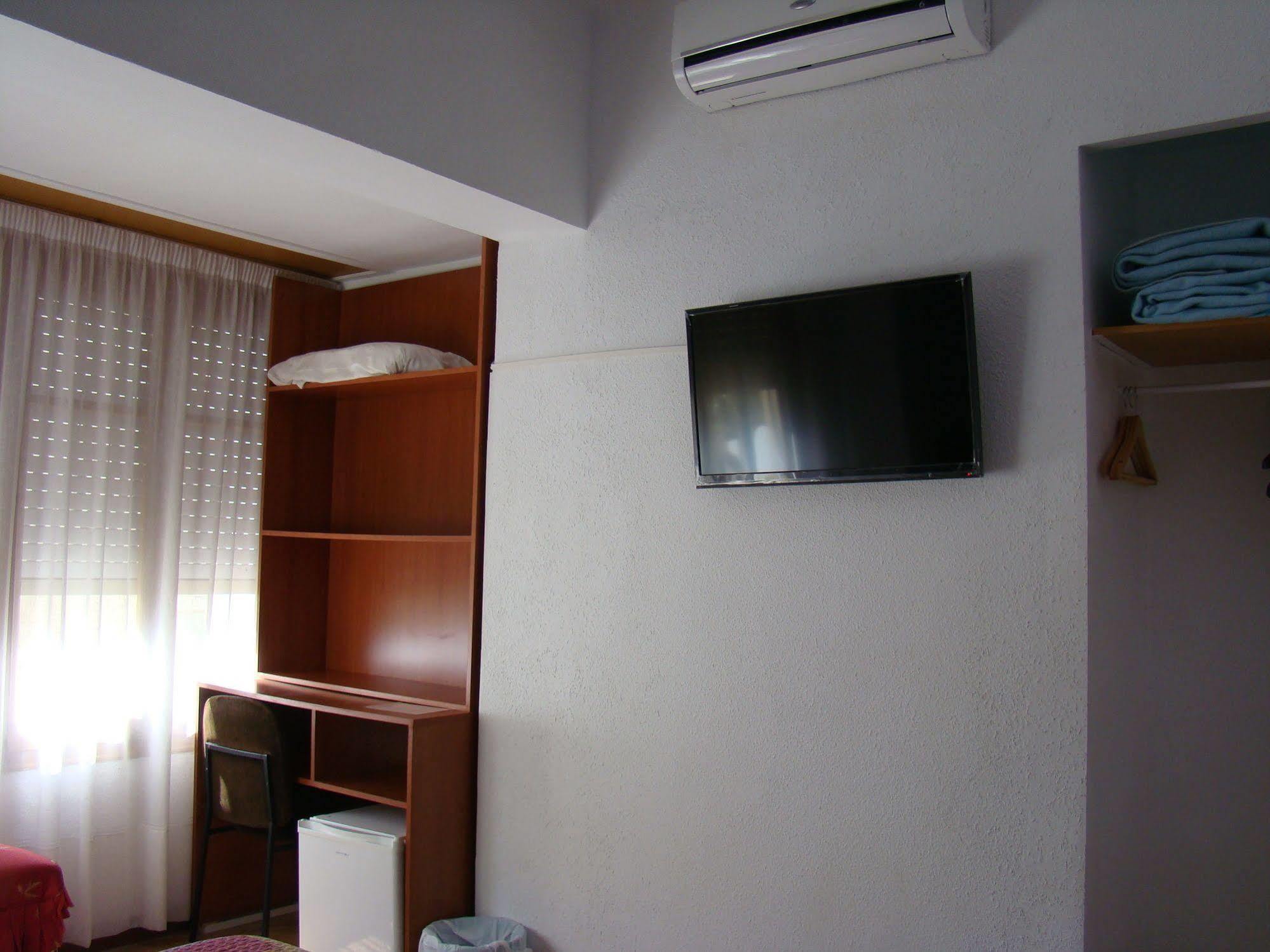 Hostal Platja 캠브릴스 외부 사진