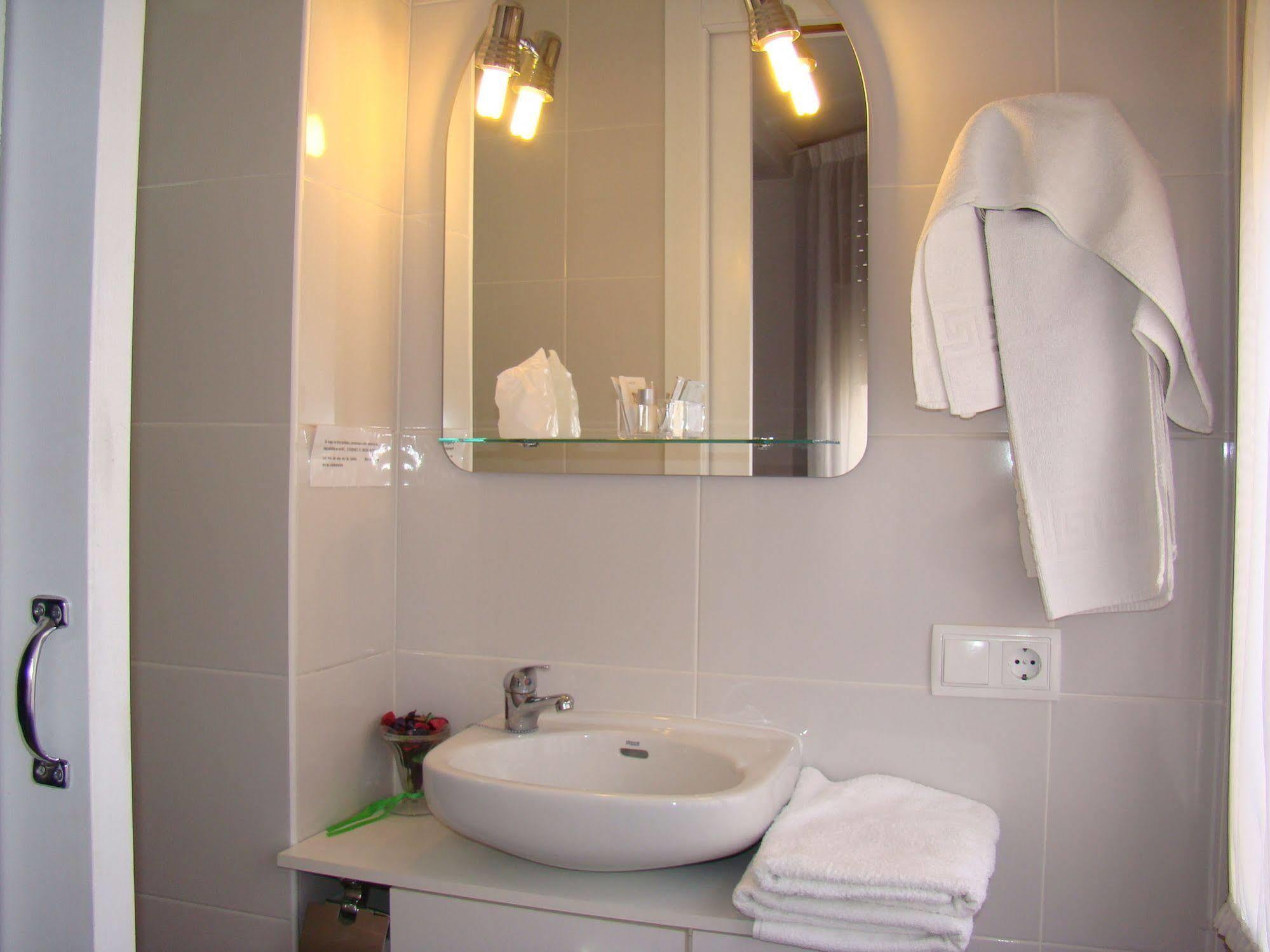 Hostal Platja 캠브릴스 외부 사진