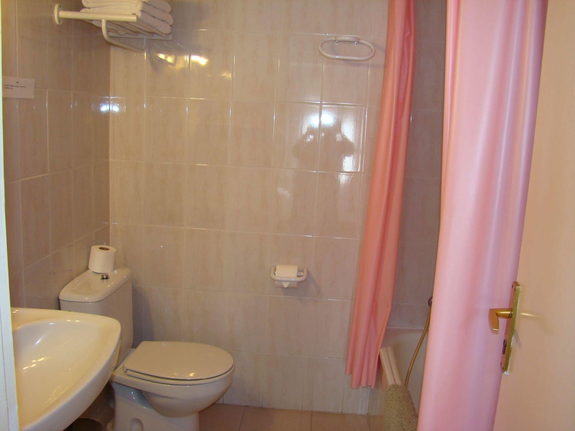 Hostal Platja 캠브릴스 외부 사진