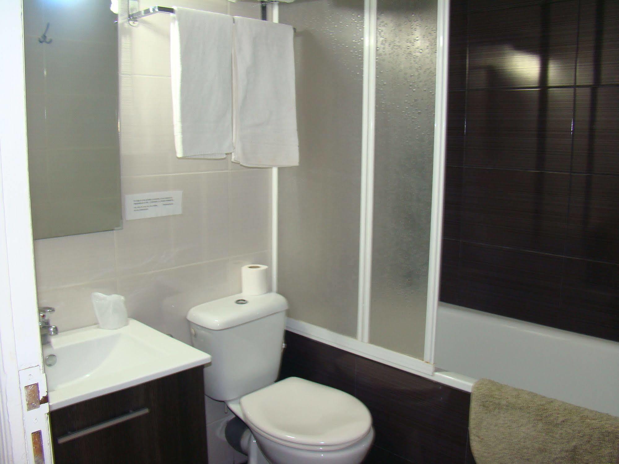 Hostal Platja 캠브릴스 외부 사진