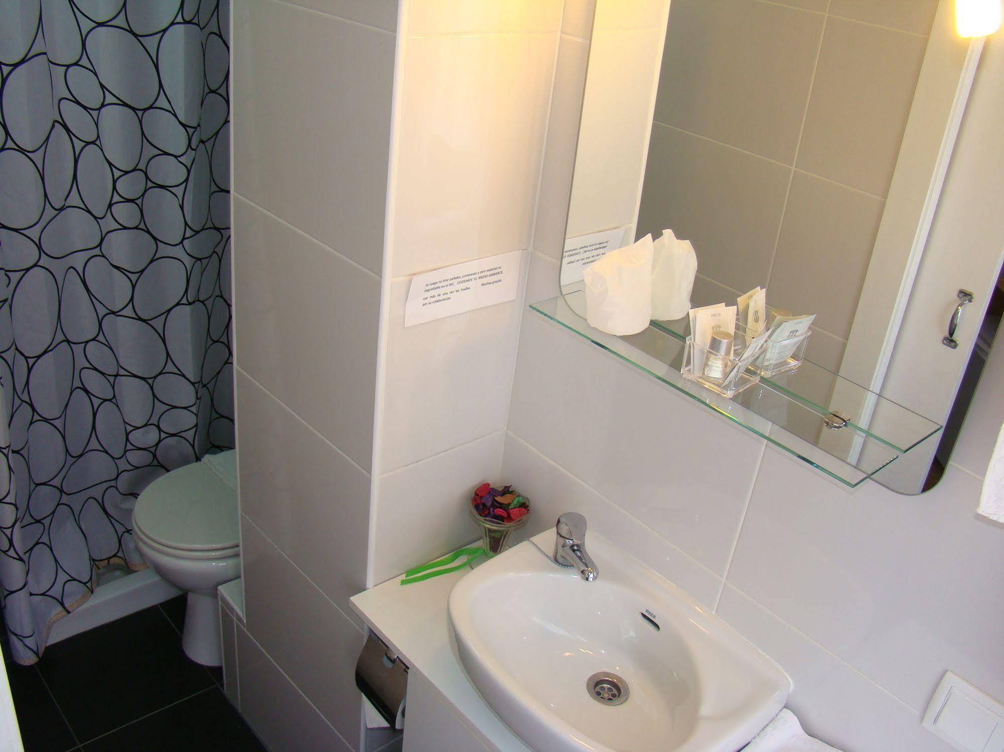 Hostal Platja 캠브릴스 외부 사진