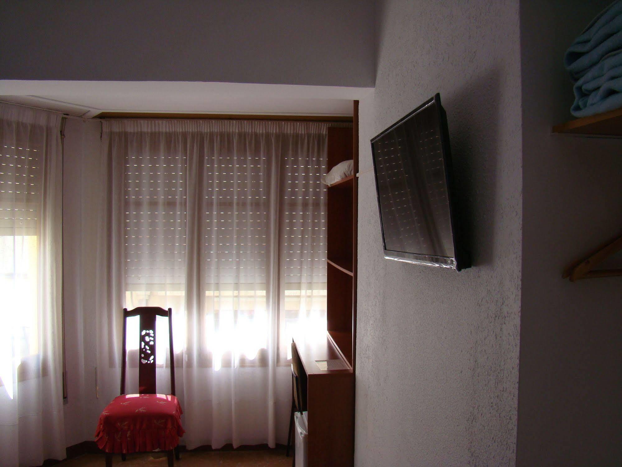 Hostal Platja 캠브릴스 외부 사진