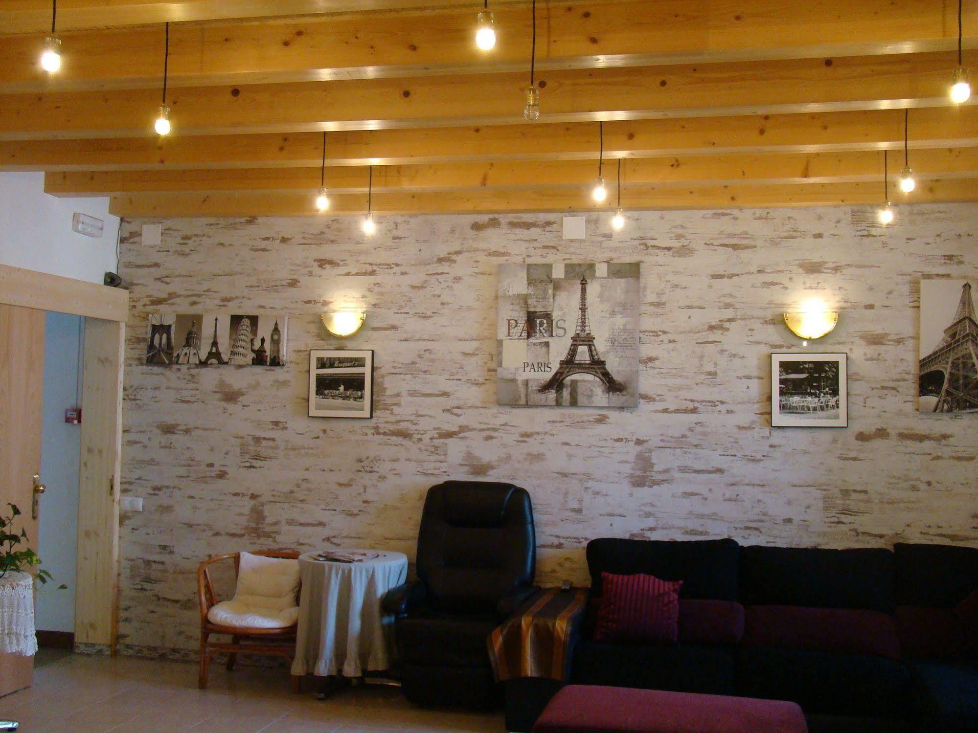 Hostal Platja 캠브릴스 외부 사진